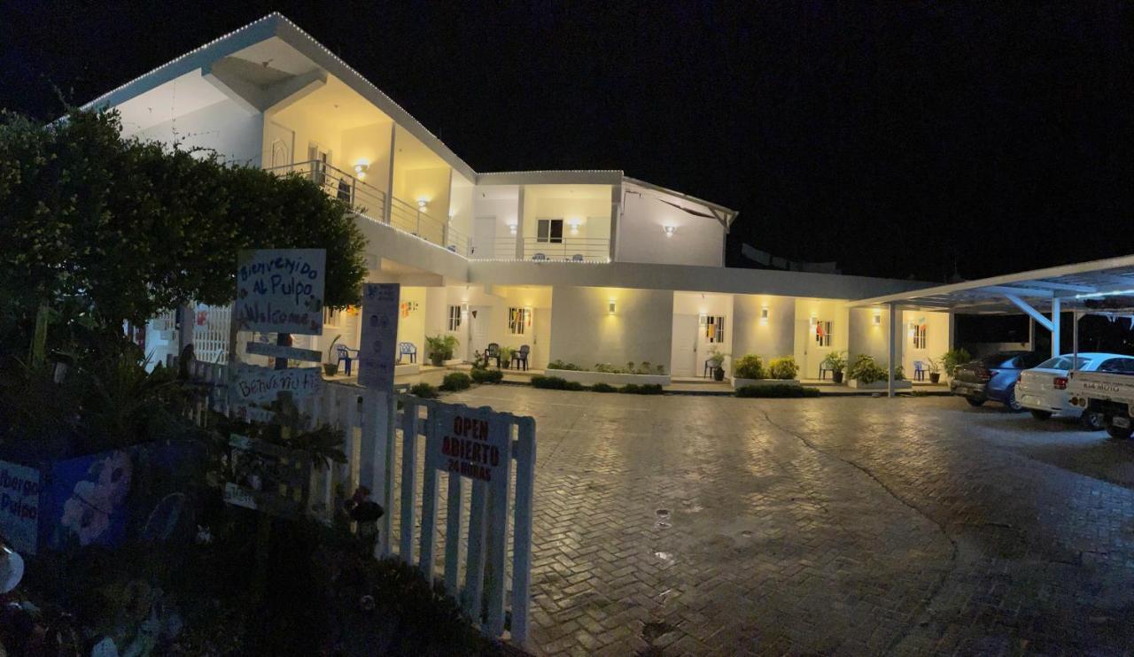 Albergo El Pulpo, バヤイベ エクステリア 写真